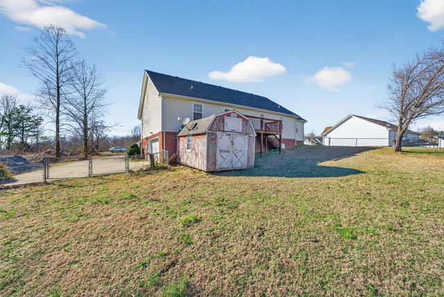 833 Blakemore Rd, Dickson, TN 37055