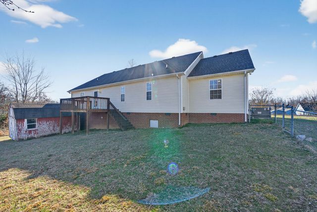 833 Blakemore Rd, Dickson, TN 37055