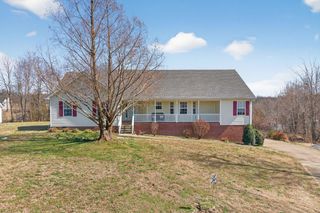 833 Blakemore Rd, Dickson, TN 37055