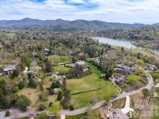 99999 Pine Acre Boulevard 3, Asheville, NC 28804