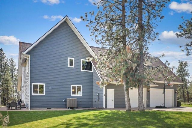 305 W Viewmont Ln, Spokane, WA 99224