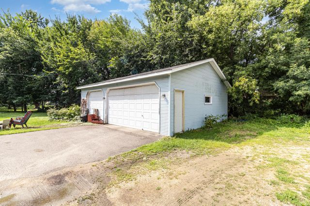 656 2nd Street N, Bayport, MN 55003