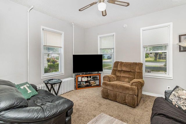 656 2nd Street N, Bayport, MN 55003