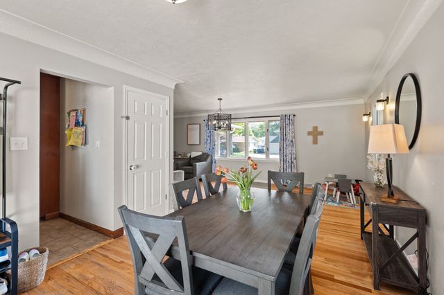 4316 41st Street, Des Moines, IA 50310