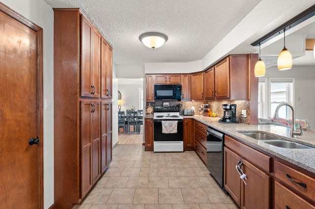 4316 41st Street, Des Moines, IA 50310