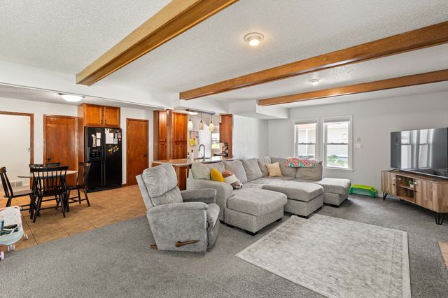 4316 41st Street, Des Moines, IA 50310