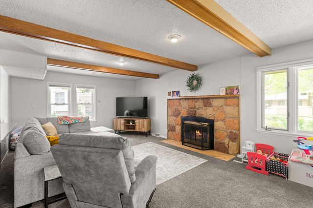 4316 41st Street, Des Moines, IA 50310
