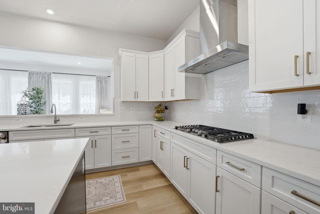 8678 SYCAMORE SPRINGS WAY, Manassas, VA 20112