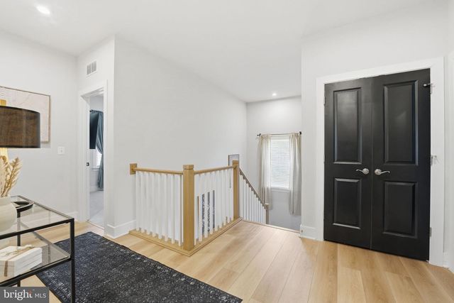 8678 SYCAMORE SPRINGS WAY, Manassas, VA 20112