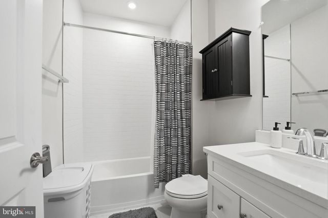 8678 SYCAMORE SPRINGS WAY, Manassas, VA 20112
