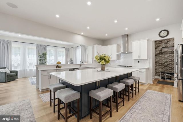 8678 SYCAMORE SPRINGS WAY, Manassas, VA 20112