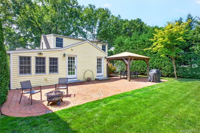 165 Brook Street, Garden City, NY 11530