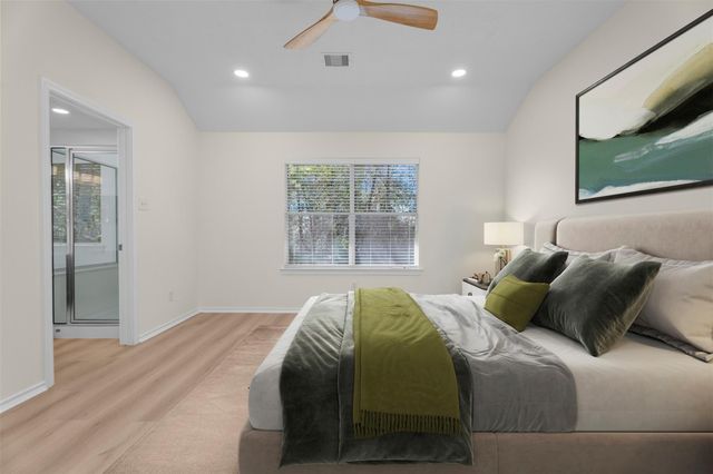 11 Whitekirk Place, Magnolia, TX 77354