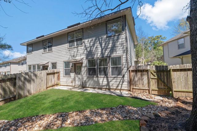 11 Whitekirk Place, Magnolia, TX 77354