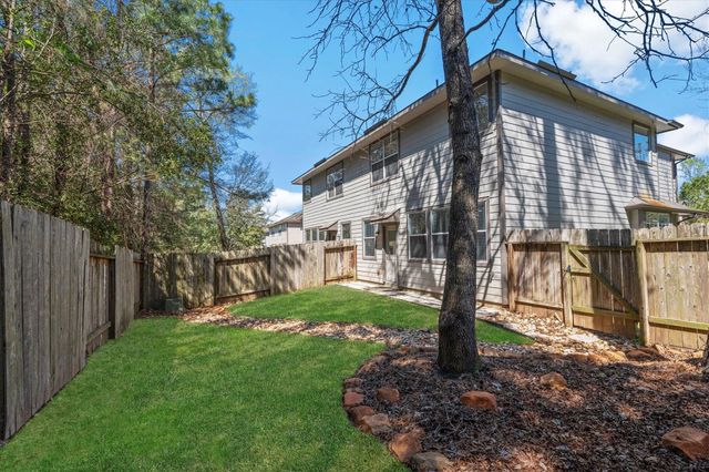 11 Whitekirk Place, Magnolia, TX 77354