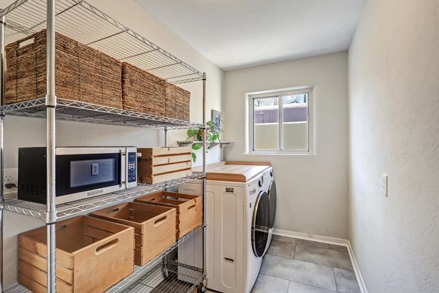 4204 Brockmont Avenue NE, Albuquerque, NM 87108