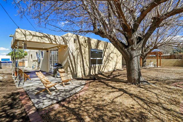 4204 Brockmont Avenue NE, Albuquerque, NM 87108