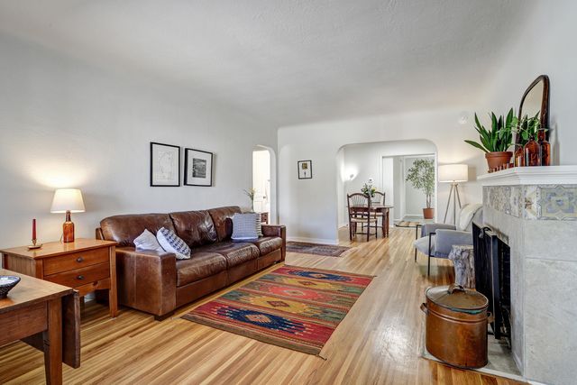 4204 Brockmont Avenue NE, Albuquerque, NM 87108