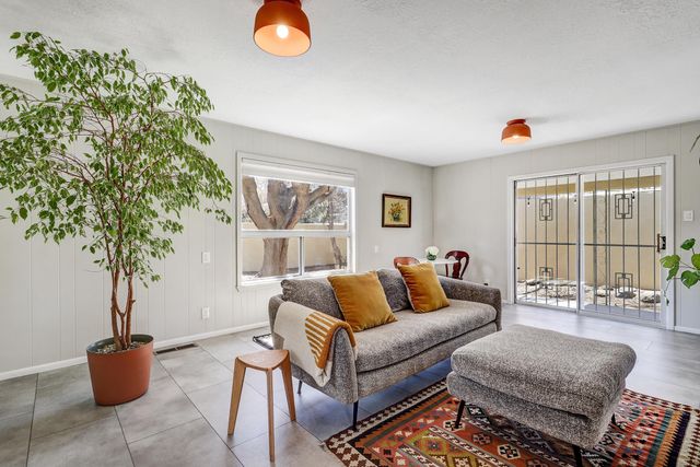 4204 Brockmont Avenue NE, Albuquerque, NM 87108