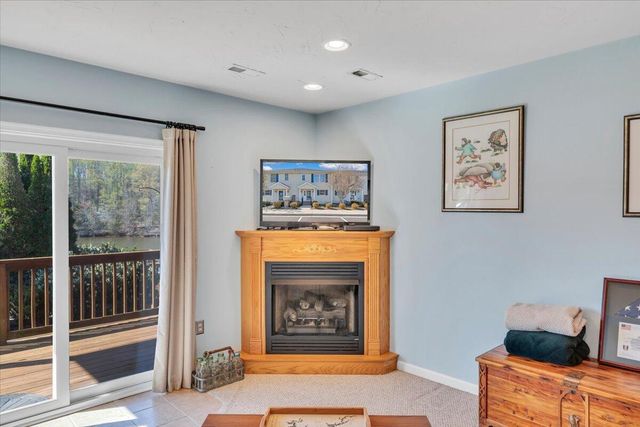 475 Cambridge Ct Unit E2, Hardy, VA 24101
