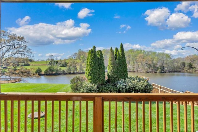 475 Cambridge Ct Unit E2, Hardy, VA 24101