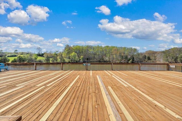 475 Cambridge Ct Unit E2, Hardy, VA 24101