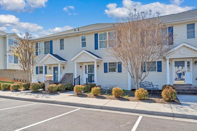 475 Cambridge Ct Unit E2, Hardy, VA 24101