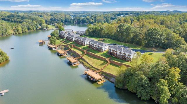 475 Cambridge Ct Unit E2, Hardy, VA 24101