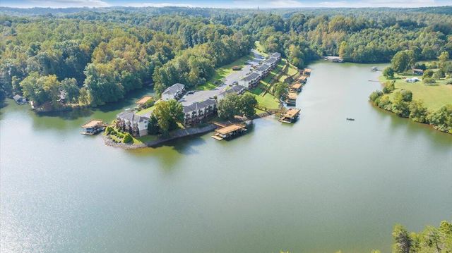 475 Cambridge Ct Unit E2, Hardy, VA 24101