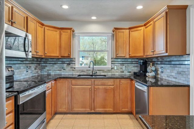 475 Cambridge Ct Unit E2, Hardy, VA 24101