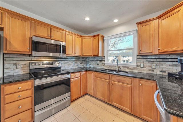 475 Cambridge Ct Unit E2, Hardy, VA 24101