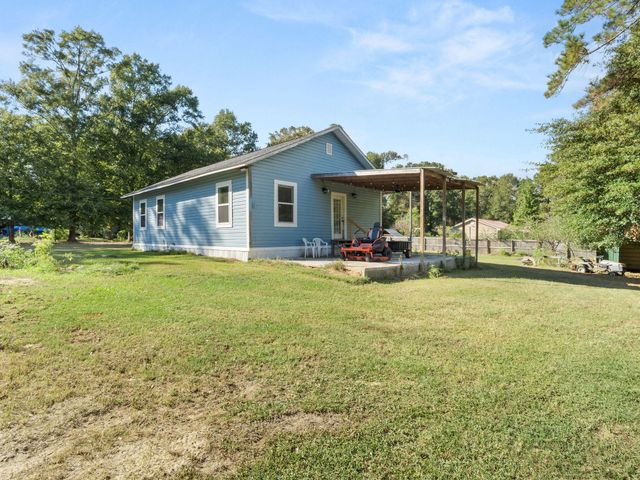136 Harper Valley Rd, Deridder, LA 70634
