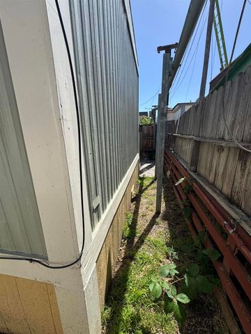 2399 E 14th Street, San Leandro, CA 94577