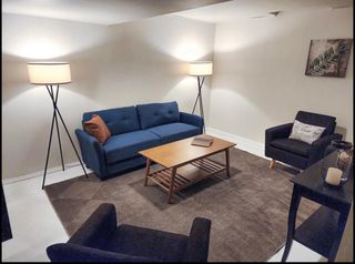 4235 W Fairmount AVENUE, Milwaukee, WI 53209