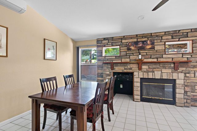 1130 Carrie St, Stockton, CA 95206