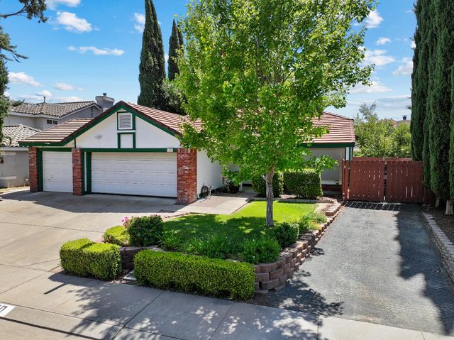 1130 Carrie St, Stockton, CA 95206