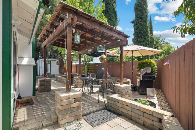 1130 Carrie St, Stockton, CA 95206