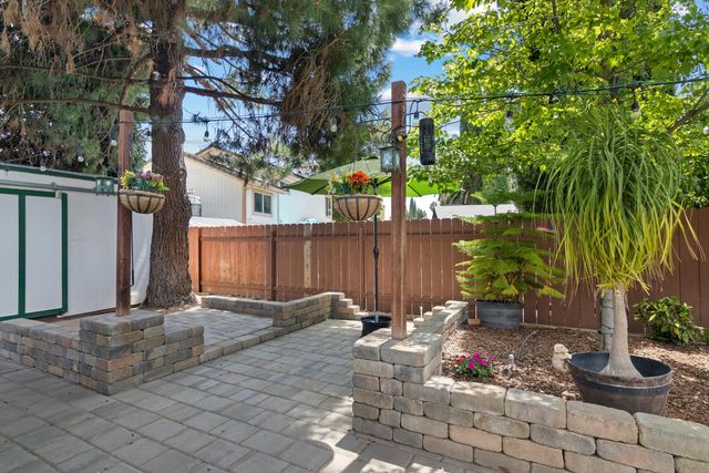 1130 Carrie St, Stockton, CA 95206