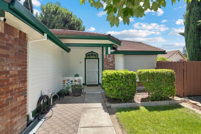 1130 Carrie St, Stockton, CA 95206