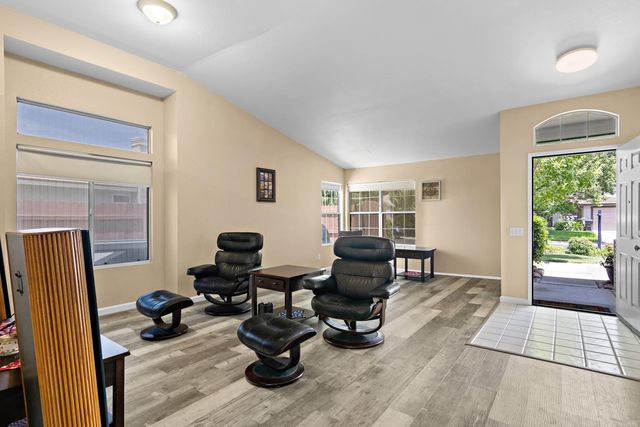 1130 Carrie St, Stockton, CA 95206