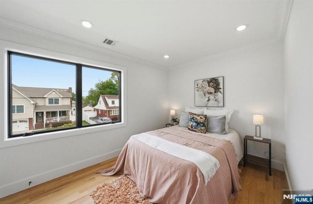 0-14 26th, Fair Lawn, NJ 07410