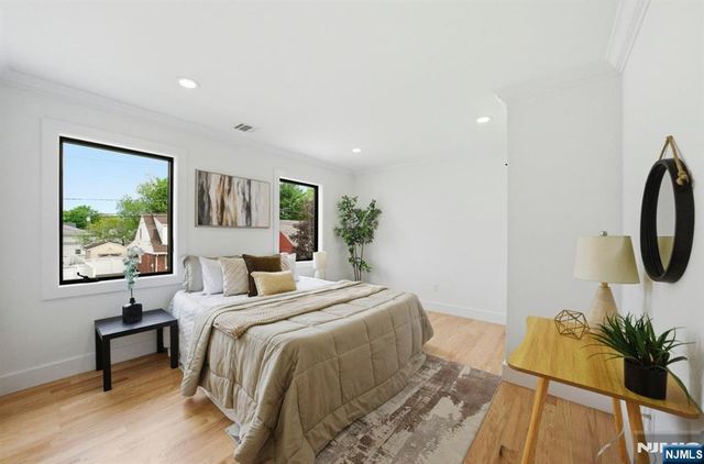 0-14 26th, Fair Lawn, NJ 07410