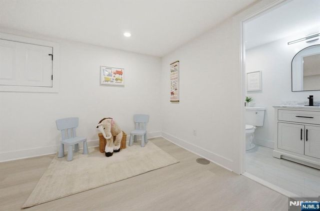 0-14 26th, Fair Lawn, NJ 07410