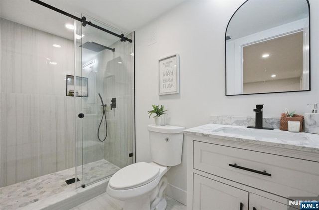 0-14 26th, Fair Lawn, NJ 07410