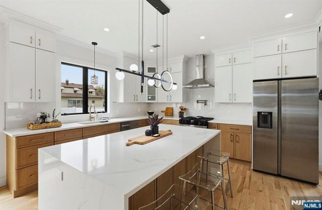 0-14 26th, Fair Lawn, NJ 07410