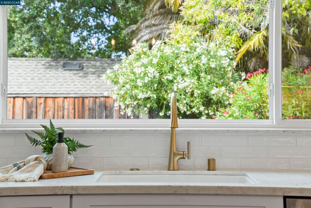 3715 Liscome Way, Concord, CA 94518