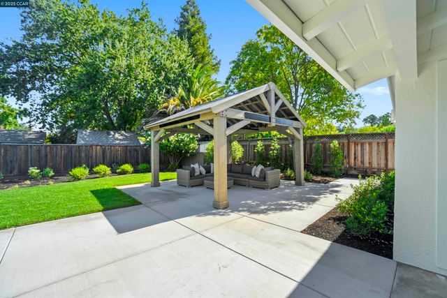 3715 Liscome Way, Concord, CA 94518