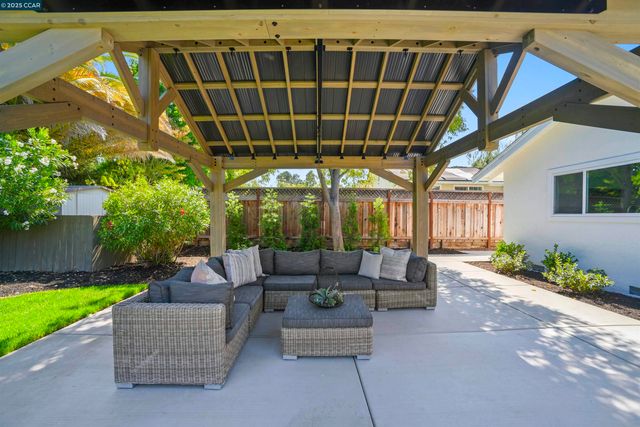 3715 Liscome Way, Concord, CA 94518