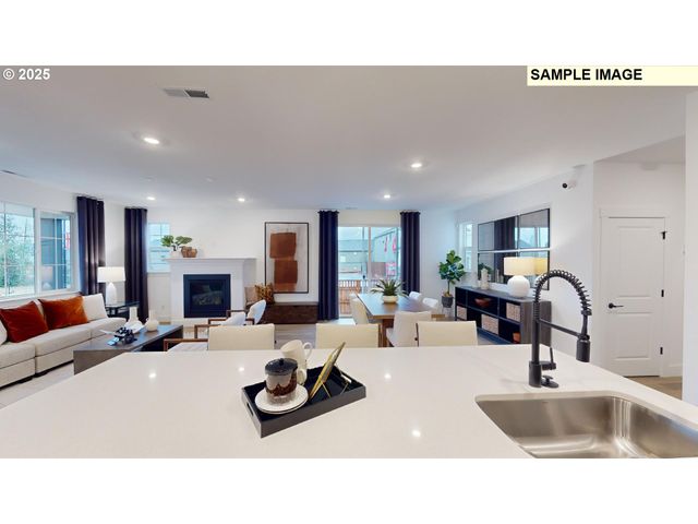 14560 Nw LAZARUS Ln, Portland, OR 97229