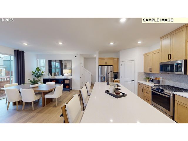 14560 Nw LAZARUS Ln, Portland, OR 97229